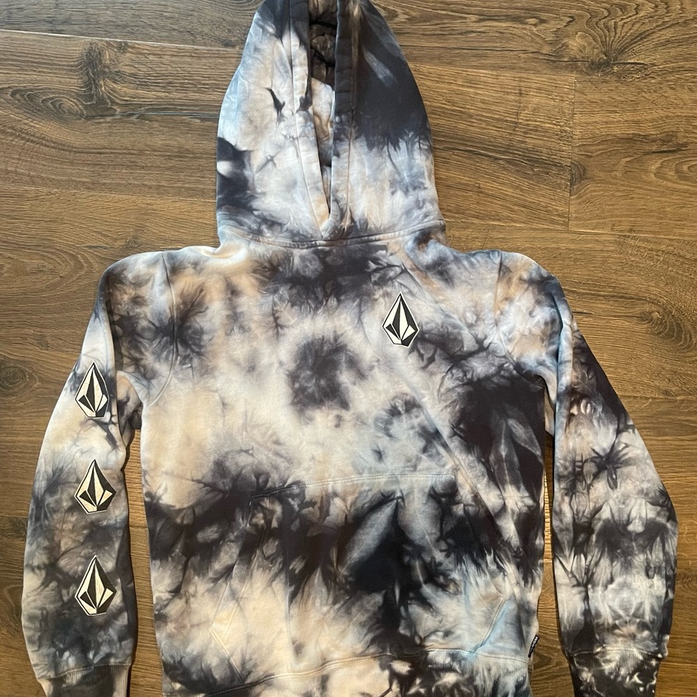 volcom sweatshirt kids Medium